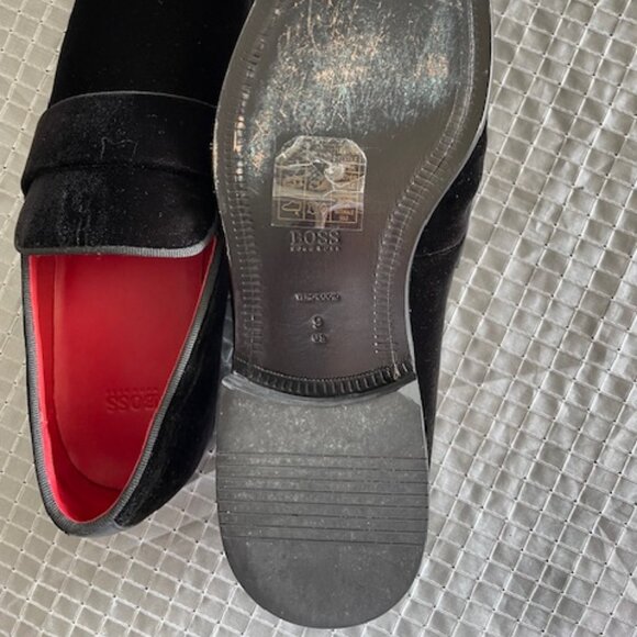 Hugo Boss black suede shoes size 9 main image 4